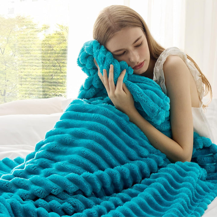 BEDSURE Kuscheldecke Flauschig Decke Fleecedecke – Weiche Warme Grobe Korddecke Gemütlicher Überwurf