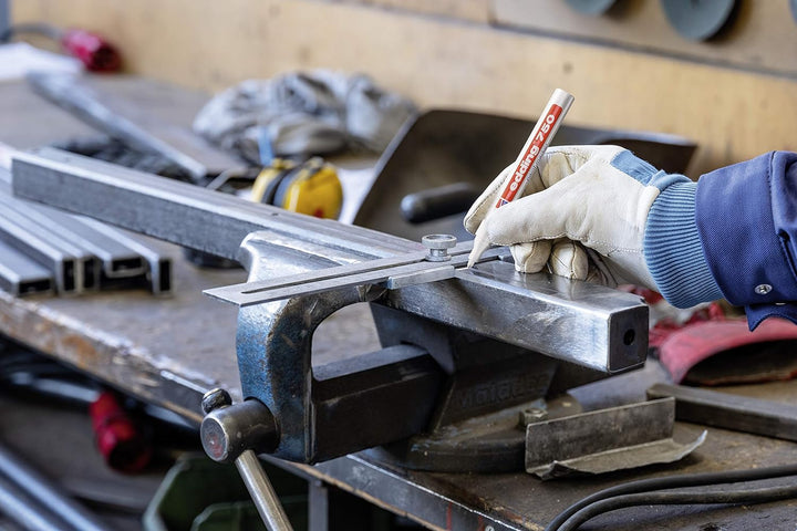 edding 750 Lackmarker - grün - 10 Stifte - Rundspitze 2-4 mm - Lackstift zur Markierung und Beschrif