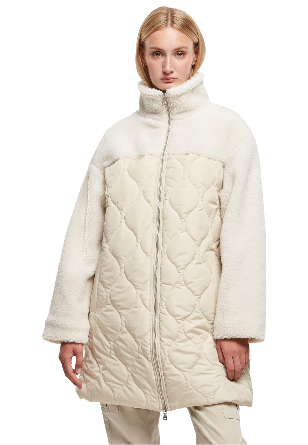 Urban Classics Ladies Oversized Sherpa Quilted Coat, Oversize Fit Frauen Mantel mit Taft gefüttert,
