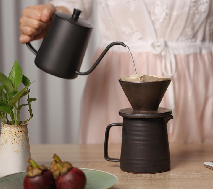 Handgefertigtes Kaffeebereiter-Set aus Steingut, Keramik-Kaffee-Brauer, Hand-Tropfer und Kaffeekanne