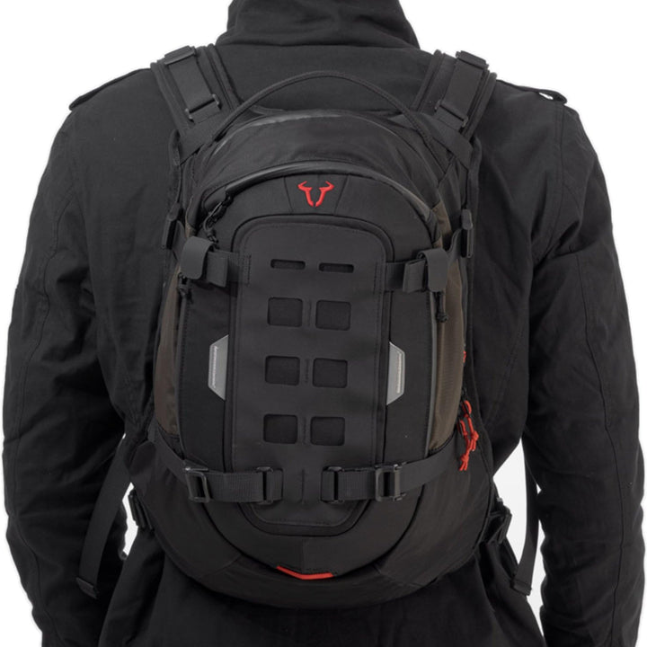 PRO Cosmo Backpack 16l. Black/Anthracite.