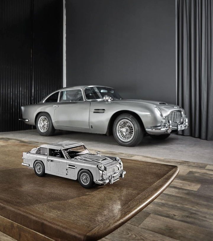 LEGO Creator Expert James Bond Aston Martin DB5 10262 Building Kit, 2019 (1295 Pieces)