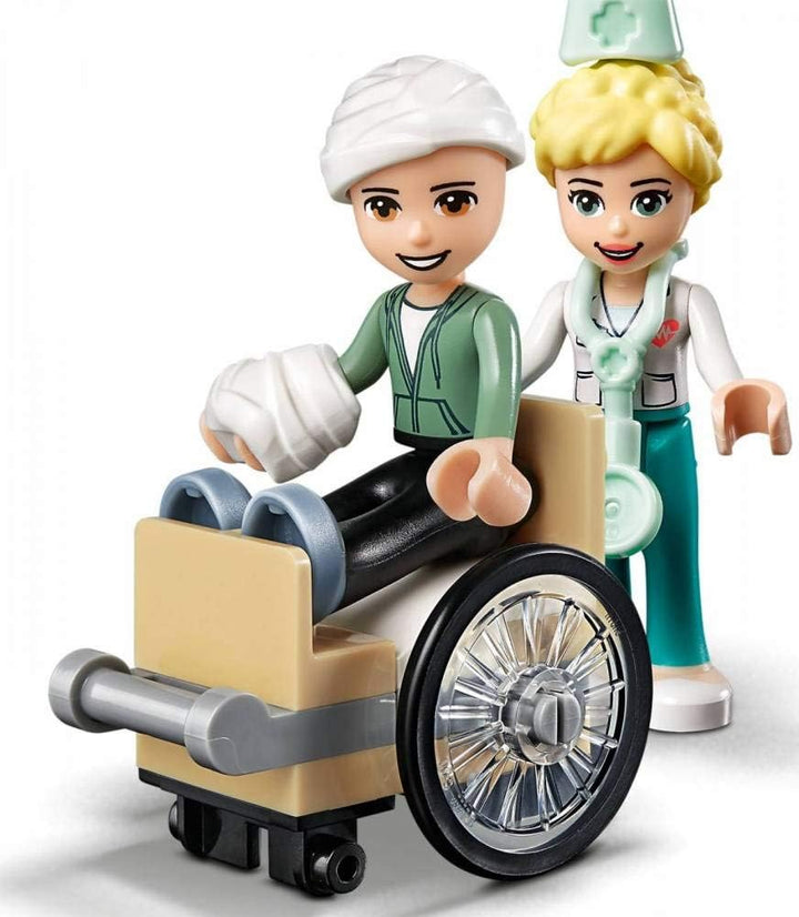 LEGO 41394 Friends Krankenhaus von Heartlake City, Spielzeug ab 6 Jahren mit Mini Puppe Emma und Kra