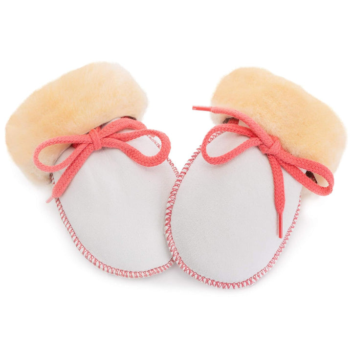 Niedliche Baby Lammfell-Fäustlinge von CHRIST - Unisex (für Jungen, Mädchen, Kleinkind, Kinder bis 1
