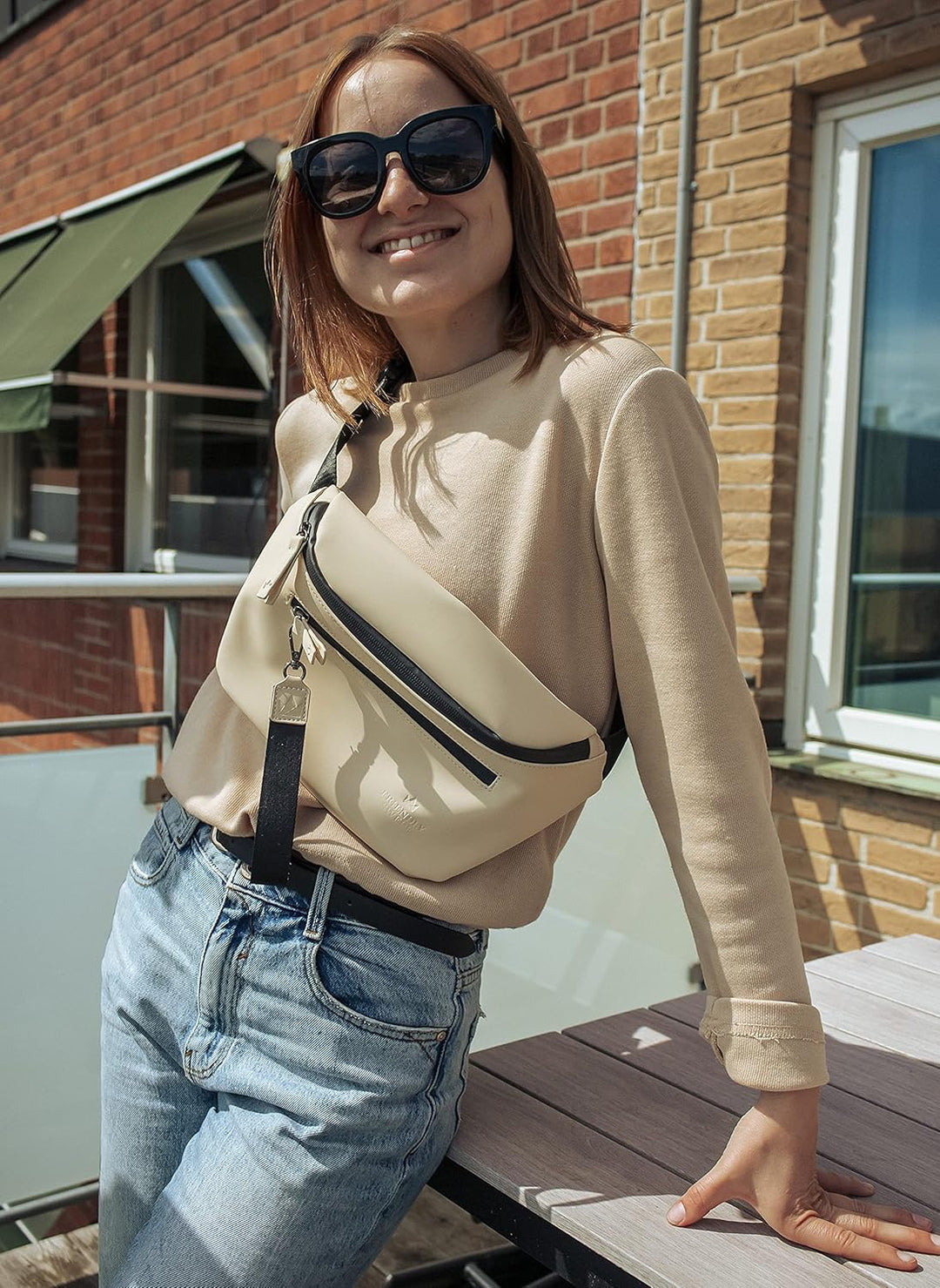 The Friendly Swede Bauchtasche Damen, Herren - Stylisch Gürteltasche Fanny Pack, Hüfttasche, Waist B