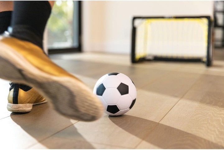 SKLZ Pro Mini-Tor, inklusive 12,7 cm weichem Ball, einfach zu montierender Rahmen, Weiss/Gelb