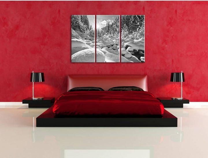 Pixxprint Sonnenstrahlenbedeckten Wald B&W / 3-Teilig/Gesamtmass 120cm Leinwandbild bespannt auf Hol