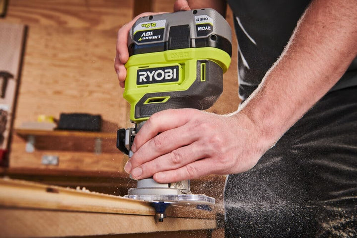 RYOBI 18 V ONE+ Akku-Kantenfräser RTR18-0 (mit 6 Geschwindigkeitsstufen, Max. Spanndurchmesser 6 & 6