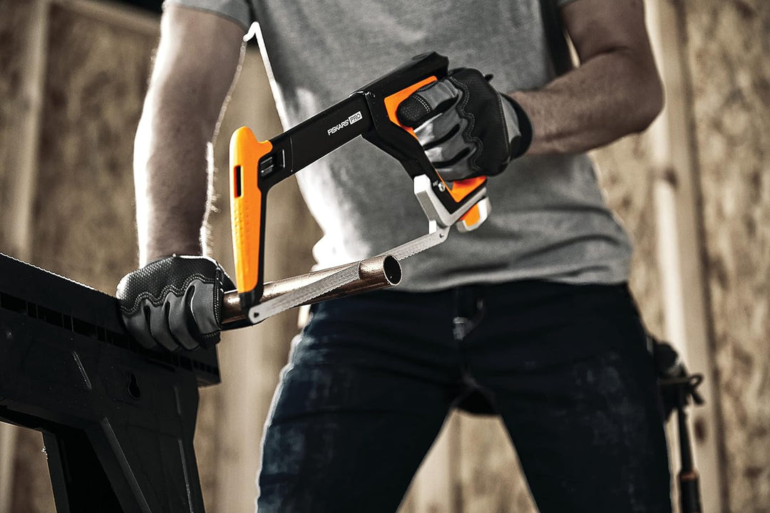 Fiskars Pro Bügelsäge, Sägeblattlänge: 30 cm, 24 TPI, Schwarz/Orange, TrueTension, 1062931 30 cm Büg