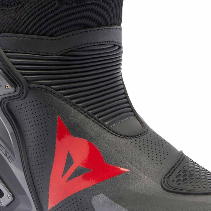 Dainese Axial 2 Air Boots Racing Stiefel 40 EU Schwarz Rot, 40 EU Schwarz Rot