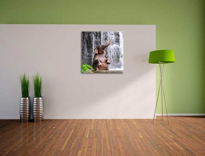 Babyelefant am Wasserfall, Format: 70x70 auf Leinwand, XXL riesige Bilder fertig gerahmt mit Keilrah