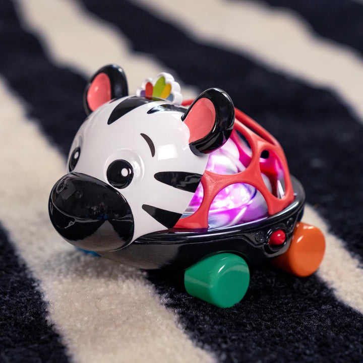Baby Einstein Curious Car Zen Oball Spielzeugauto & Rassel, Leuchtet, ab 3 Monaten, Zen das Zebra Ze