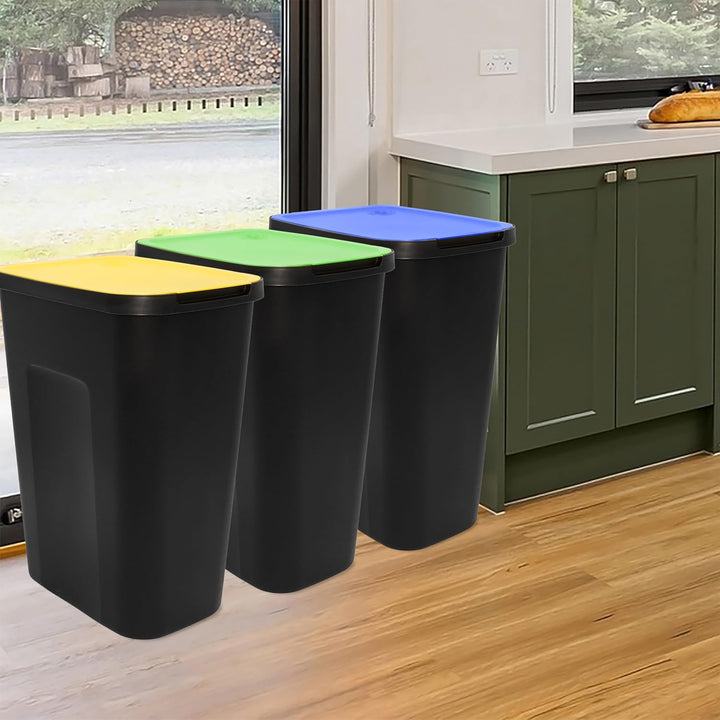 Spetebo Abfalleimer schwarz mit farbigem Klappdeckel 3er Set - 50 L - Mülltrennsystem für Kunststoff