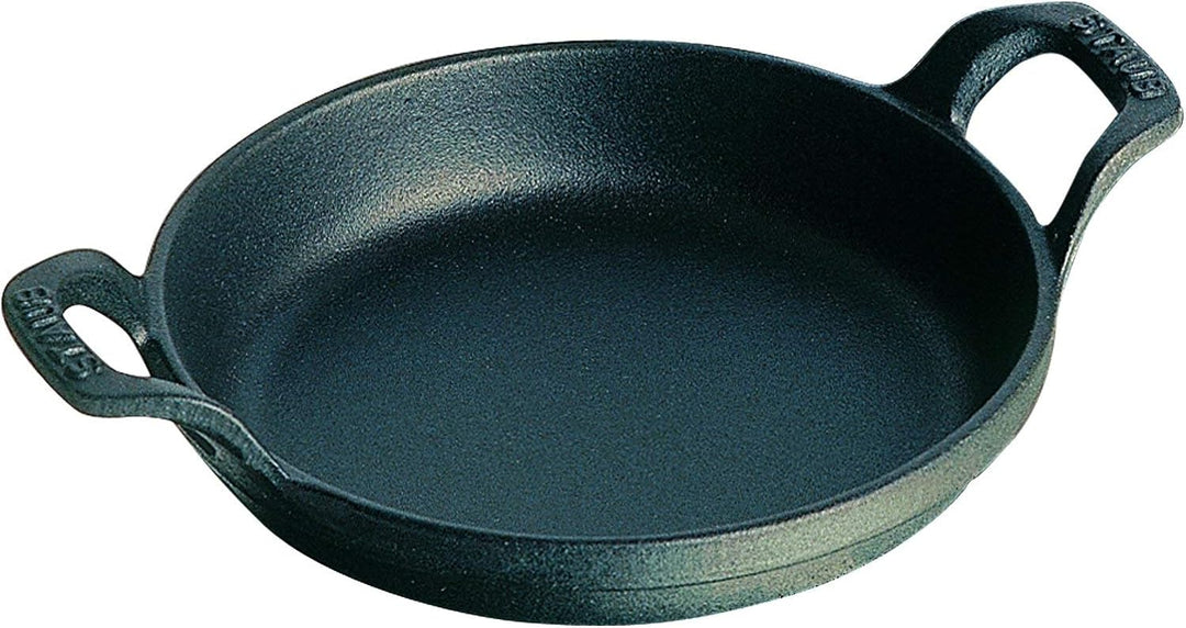 Staub 1301123 Mini-Auflaufform, rund 12 cm, 0,25 L mit mattschwarzer Emaillierung im Inneren der Auf