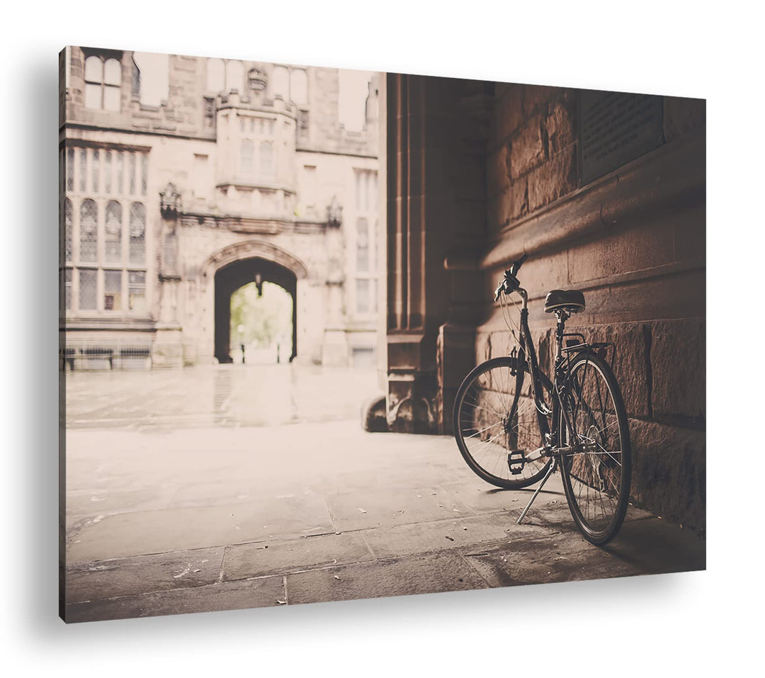 deyoli Fahrrad in einem alten Stadtviertel im Format: 80x60 als Leinwandbild, Motiv fertig gerahmt a
