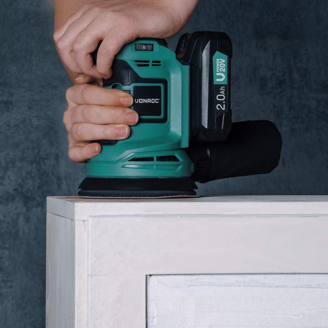 VONROC Exzenterschleifer Akku, Schleifmaschine - Handschleifer mit Staubbehälter 20V mit 2Ah Akku un