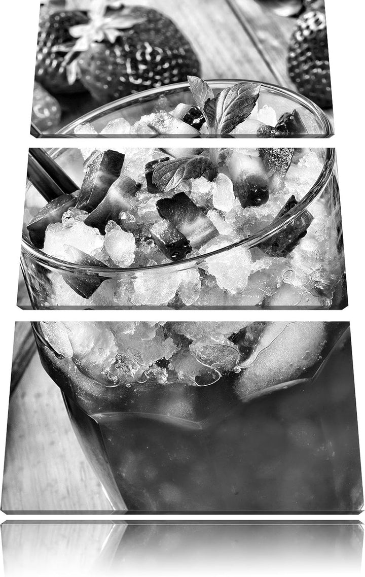 Pixxprint Leckerer Erdbeercocktail als Leinwandbild/Grösse: 3 Teilig (120x80) cm/Wandbild/Kunstdruck