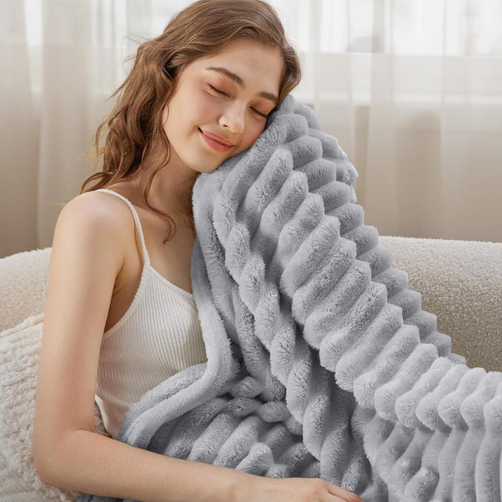 BEDSURE Kuscheldecke Flauschig Decke Fleecedecke – Weiche Warme Grobe Korddecke Gemütlicher Überwurf