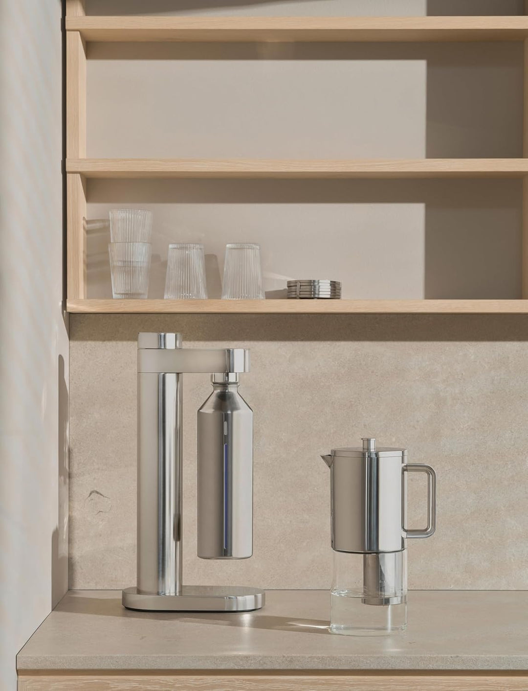 Stelton Brus Wassersprudler mit flasche, Premium Carbonator für Wasser mit CO2 - Einstellbare Sprude