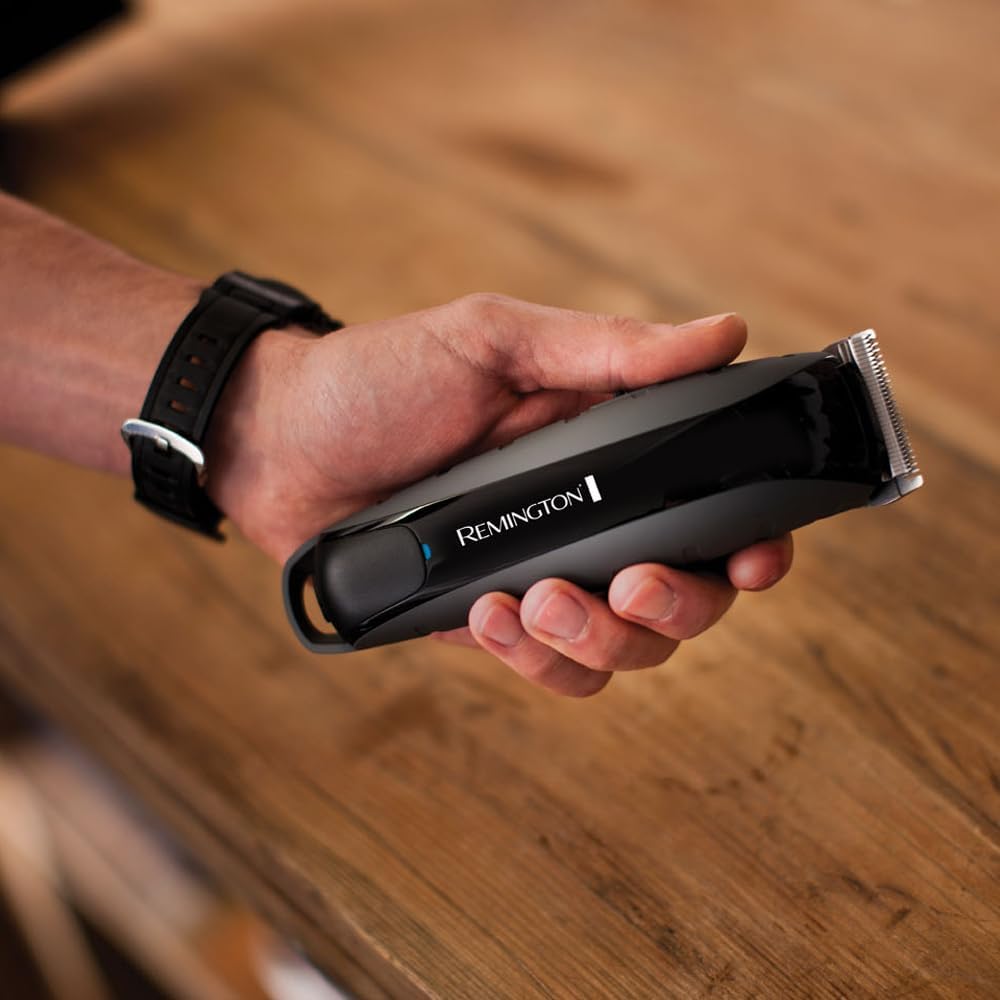 Remington Haarschneidemaschine Profi Indestructible (schlagfestes Polycarbonat-Gehäuse, 7,4V Friseur
