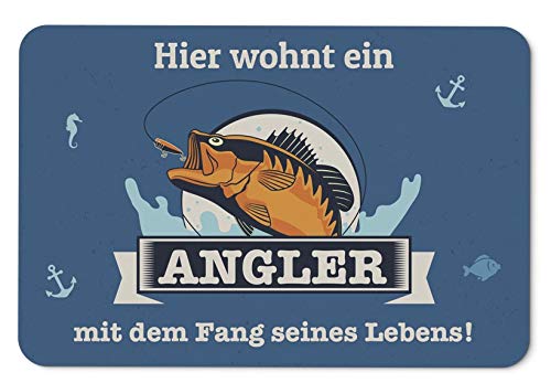 Tassenbrennerei Fussmatte innen - Hier wohnt EIN Angler mit dem Fang seines Lebens - Geschenk Schmut