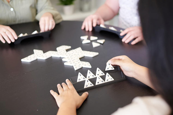 Goliath - TRIOMINOS Original, Brettspiele ab 6 Jahren, Strategie- und Denkspiel mit Dreiecksdominos,