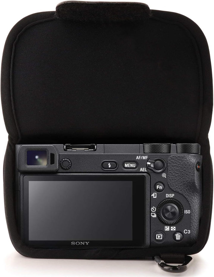MegaGear "Ultra Light" Neoprene Kameratasche Für Sony A6000 mit 16-50 Objektiv (Schwarz), Schwarz