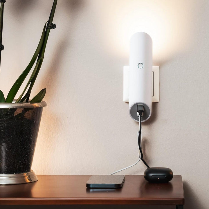 agent C GmbH - Spotlight Wallcharger | SWC 100 - 202 x 52 x 92 mm - Kunststoff und Metall - modern