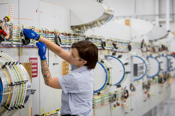 Ansell HyFlex 11-818 Arbeitshandschuhe, Industrie und Mechaniker-Handschuh, Verbesserter Griff- und