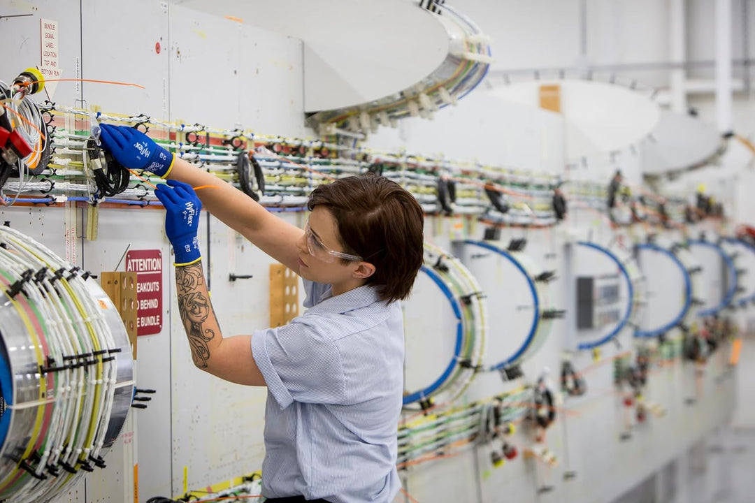 Ansell HyFlex 11-818 Arbeitshandschuhe, Industrie und Mechaniker-Handschuh, Verbesserter Griff- und