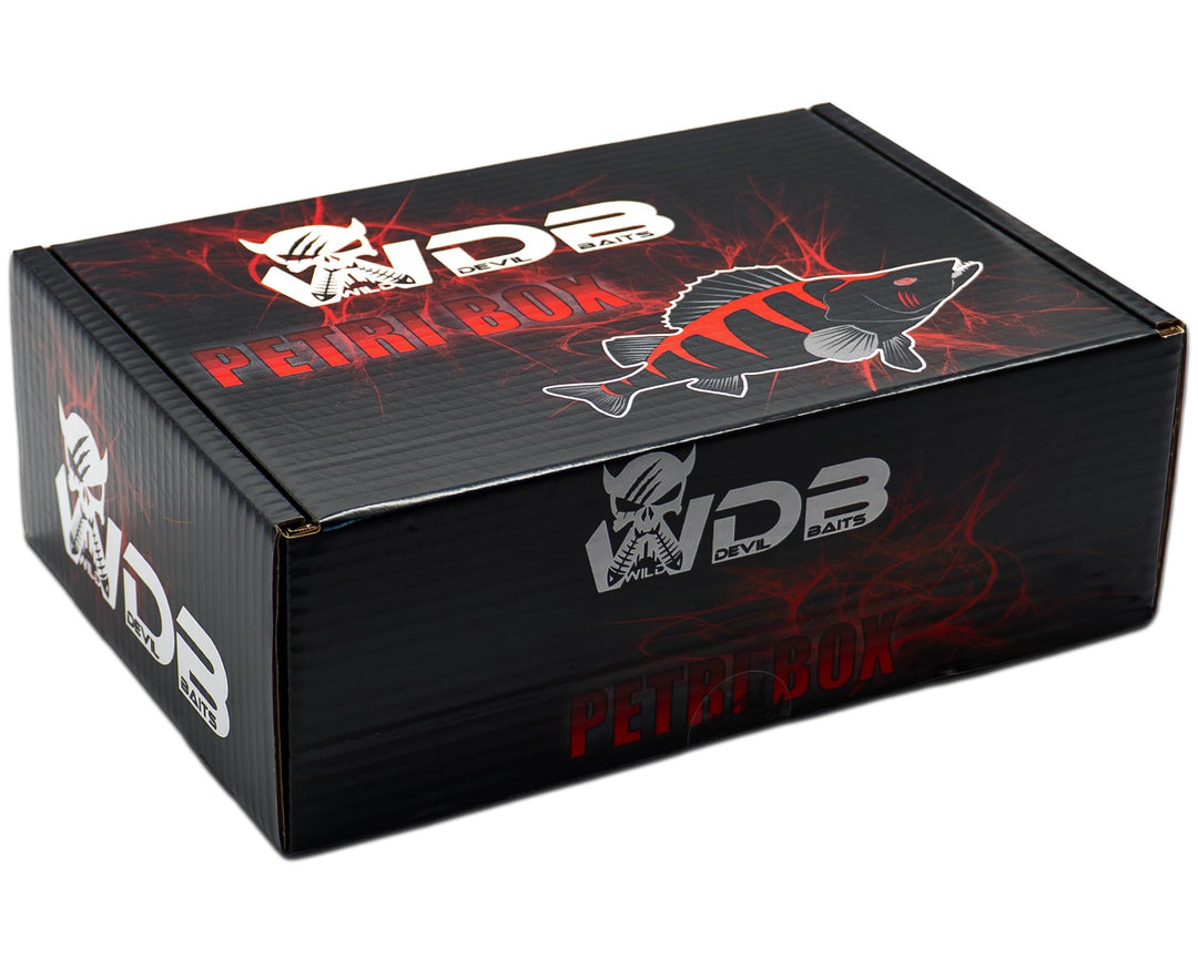 Wild Devil Baits Petri Box Raubfischbox Angelbox Promo Box Geschenk Angeln Angelzubehör