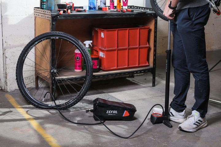 Zefal Standpumpe Tubeless Tank Schwarz, Schwarz