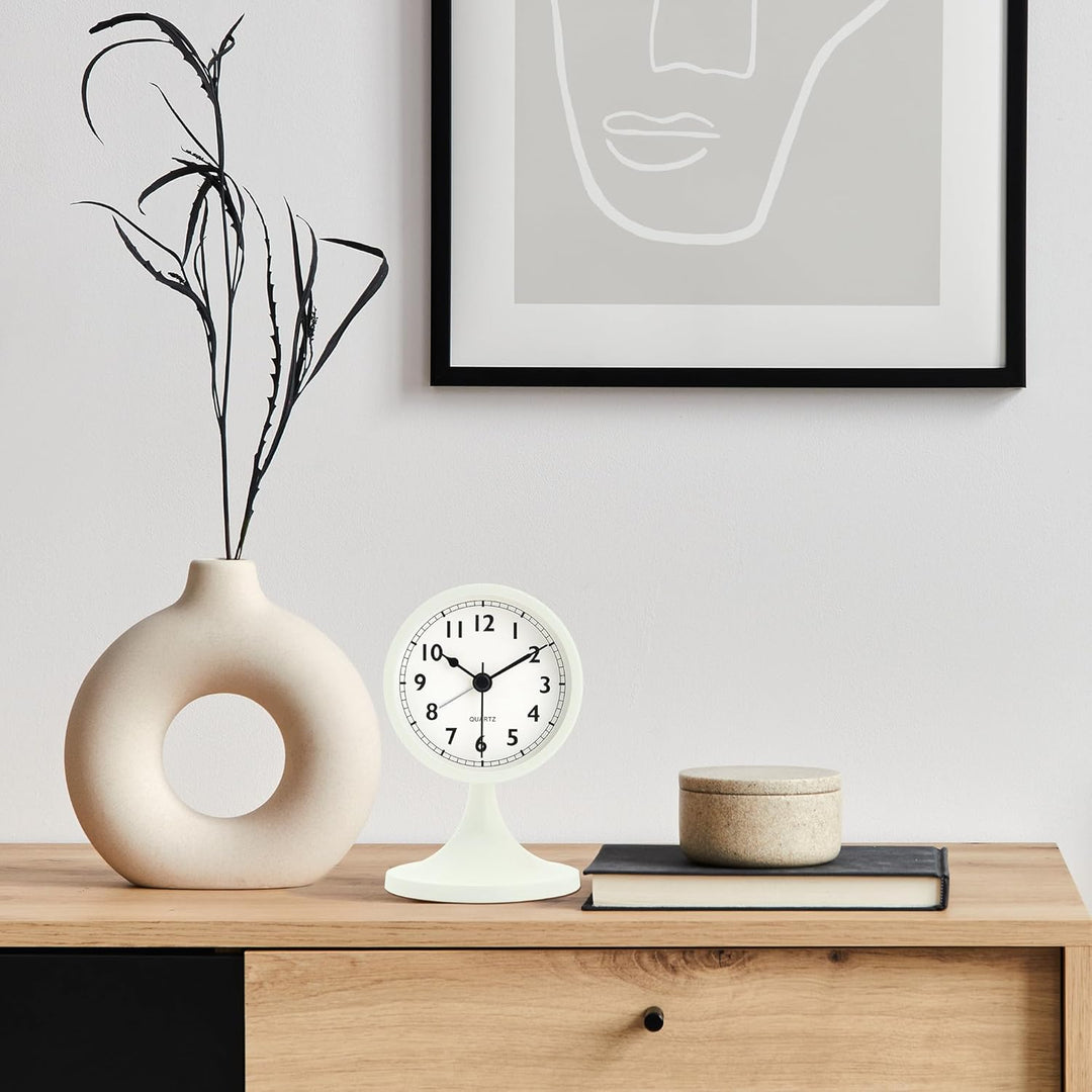 Lafocuse Metall Wecker Weiss Retro Klassisch, Wecker Lautlos Ohne Ticken mit Nachtlicht und Schlumme