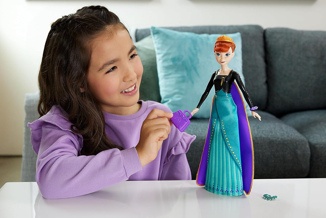 Mattel Disney Die Eiskönigin Elsa Modepuppen-Set, Spin & Reveal mit 11 Überraschungen, darunter 5 Ac