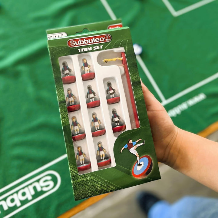 Paul Lamond Subbuteo Football Team Set (Claret/Blue)