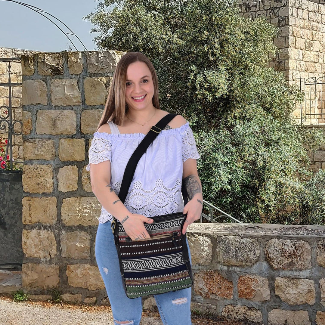 Sunsa Damen Umhängetasche. Crossbody Bag mit Streifen Design. Schultertasche aus Baumwolle & Leder.