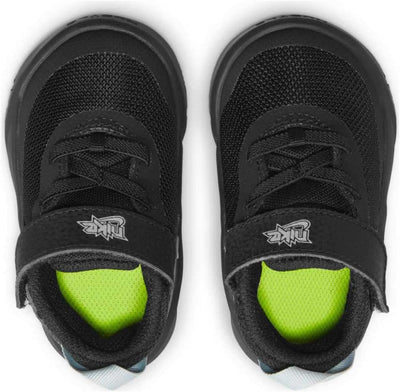 Nike Unisex Kinder Team Hustle D 10 Gs Gymnastikschuh 18.5 EU Black Metallic Silver Volt White, 18.5