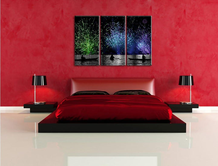 Pixxprint Feuerwerk auf dem Wasser / 3-Teilig/Gesamtmass 120cm Leinwandbild bespannt auf Holzrahmen/