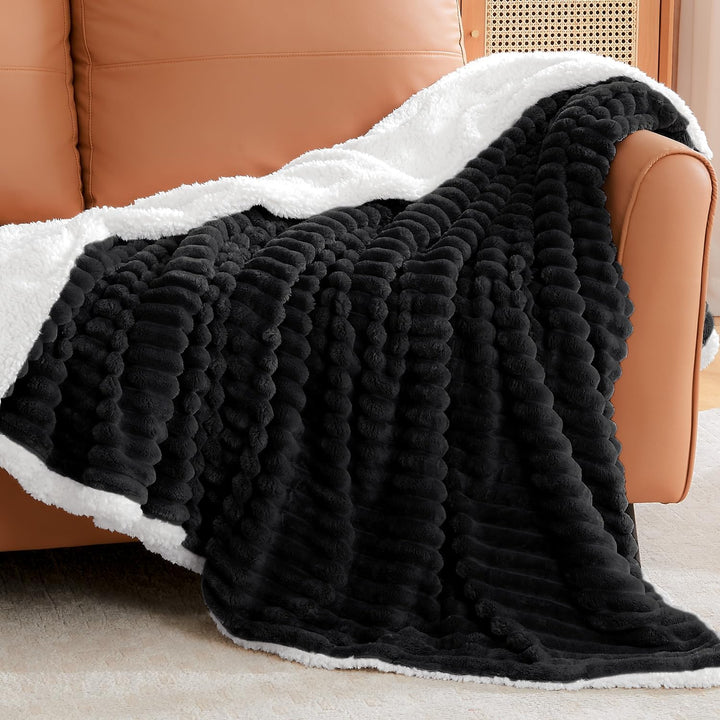 BEDELITE warme Decke Sherpa Kuscheldecke Flauschig Schwarz XXL 220x240 | dicke Deko Fleecedecke, Cor