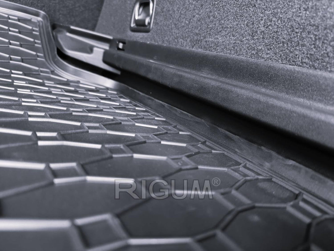 AZUGA Gummi Kofferraummatte passend für VW ID.7/ID.7 Tourer ab 2023 AZ31100234 Kofferraumwanne Koffe