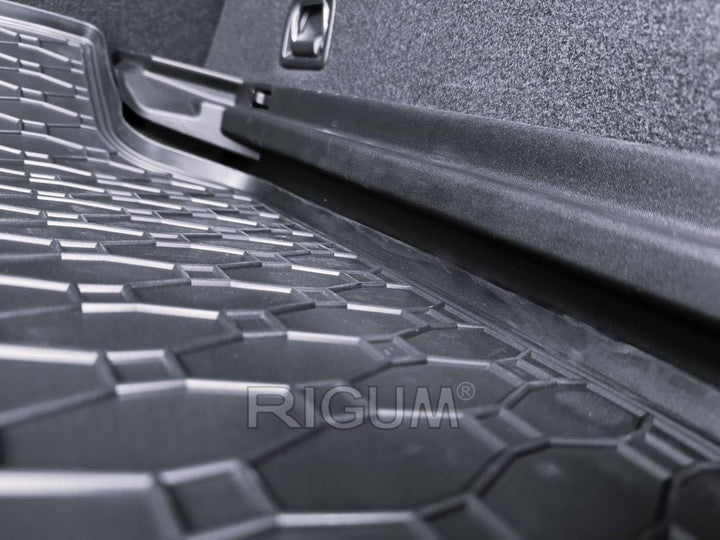 AZUGA Gummi Kofferraummatte passend für VW ID.7/ID.7 Tourer ab 2023 AZ31100234 Kofferraumwanne Koffe