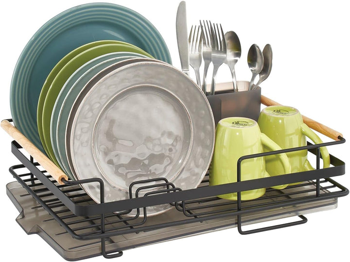 mDesign Abtropfgestell aus Metall mit Holzgriffen – Geschirrabtropfgitter mit Besteckfach und Auffan