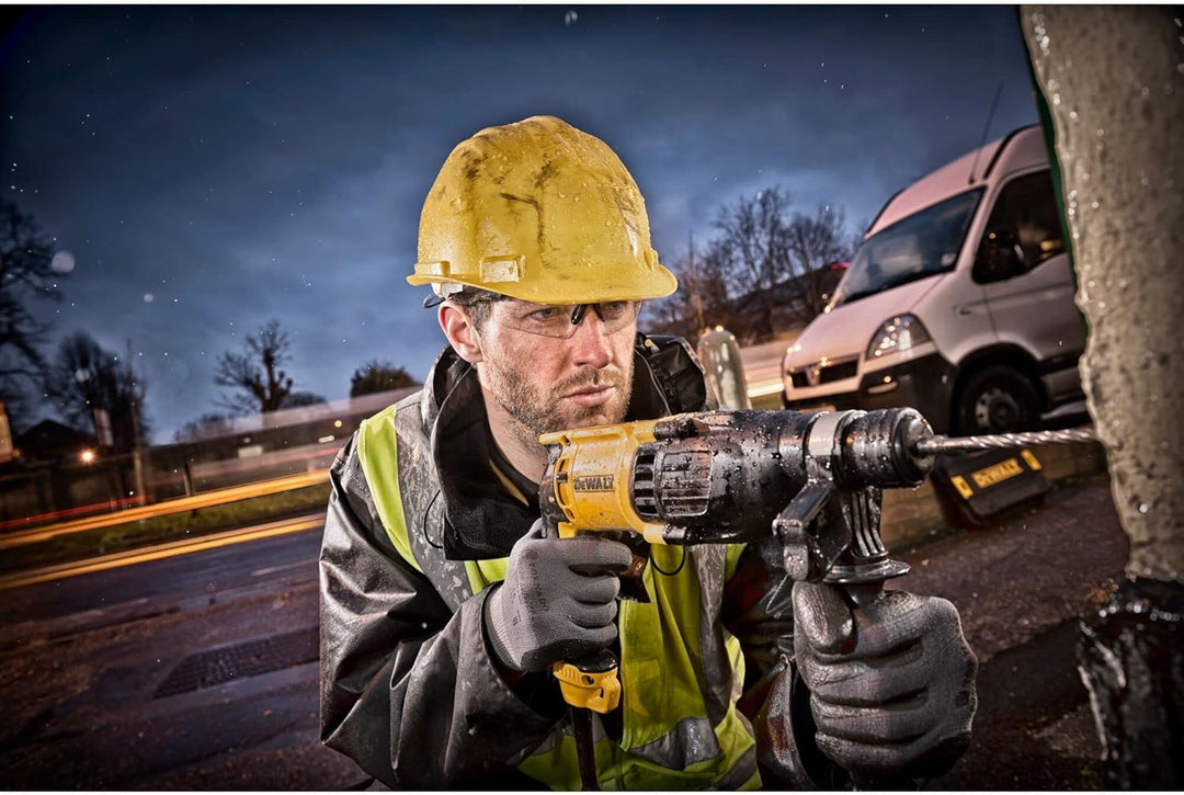 DEWALT SDS-plus Kombihammer (26 mm) D25133K (800 Watt, max. Einzelschlagenergie 2,6 Joule, elektropn