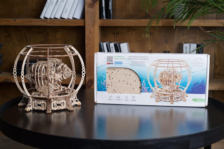 UGEARS Mechanisches 3D-Aquarium-Puzzle – Vatertagsgeschenk, dekoratives Aquarium-Holzpuzzle mit Fede