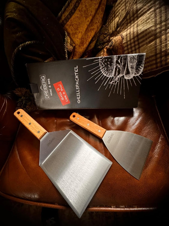 Grillspachtel Set mit Buchenholz und Edelstahl inkl. 20 STK. Burgerpapier - Grill Pfannenwender für