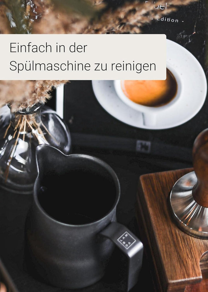 Lambda Coffee Barista Milchkännchen Edelstahl 900ml I Milchkanne schwarz zum Espresso & Milchaufschä