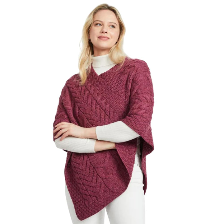 Aran Woollen Mills Superweicher Stilvoll Poncho aus 100% Merinowolle Einheitsgrösse Jam Red, Einheit