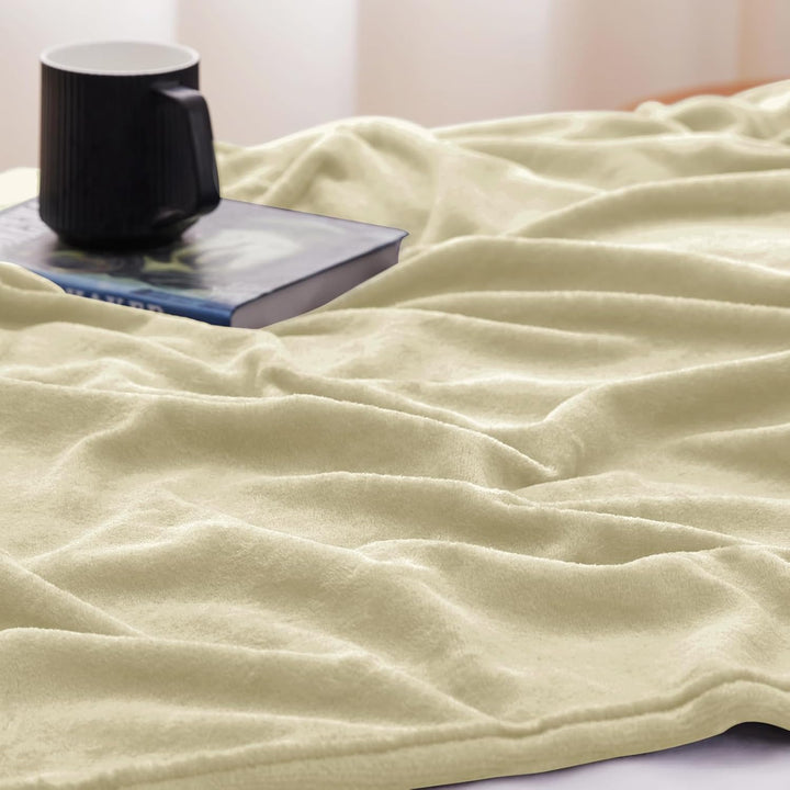 WAVVE Kuscheldecke Beige Flauschig Fleecedecke - Sofadecke 230x270 cm Wohndecke Couchdecke, Beige De
