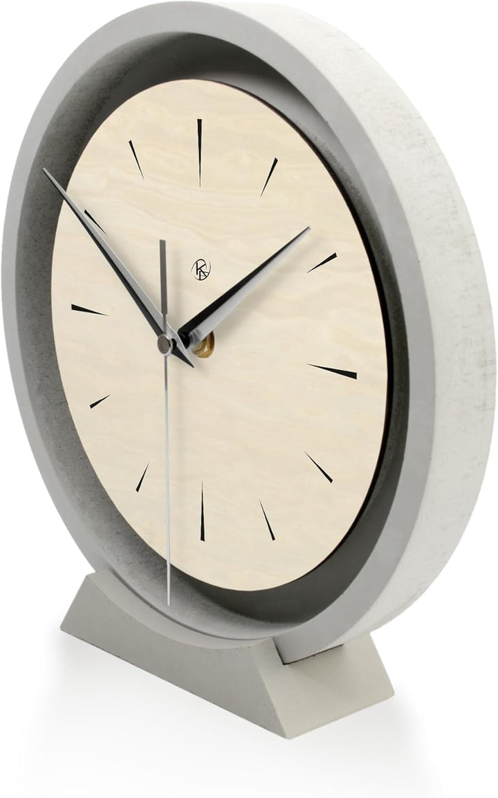 Runde Tischuhr aus Beton im Industrial Design – leise Standuhr ohne Ticken in minimalistischem Desig