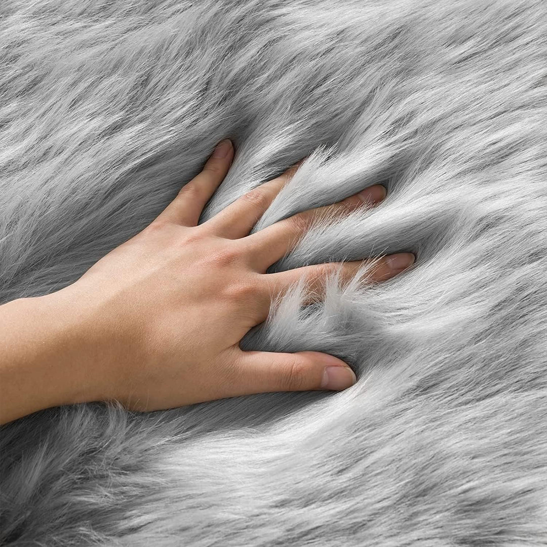 HEQUN Faux Lammfell Schaffell Teppich Kunstfell Dekofell Lammfellimitat Teppich Longhair Fell Nachah